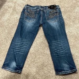 Miss Me Capri Jeans